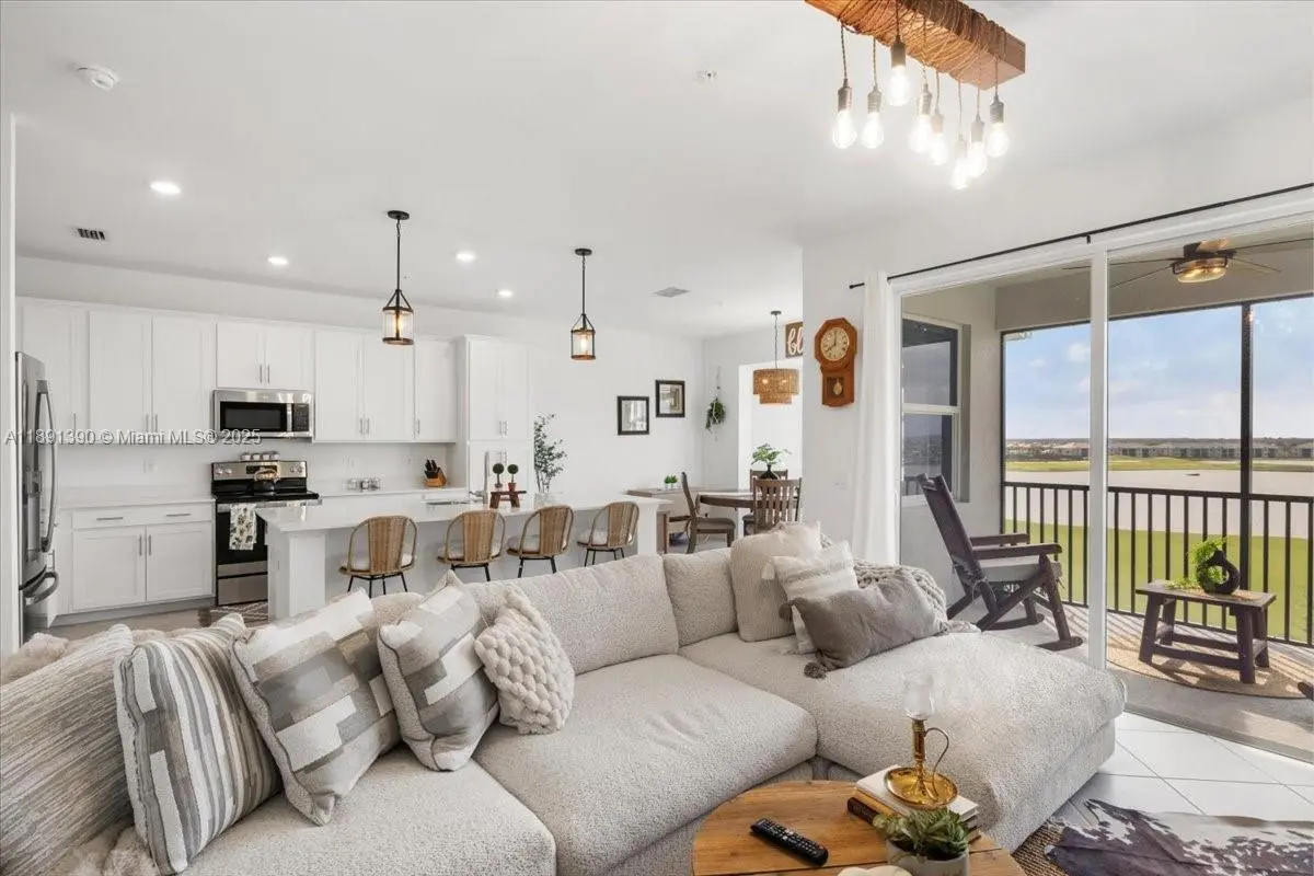 Photo of Listing #A11891390