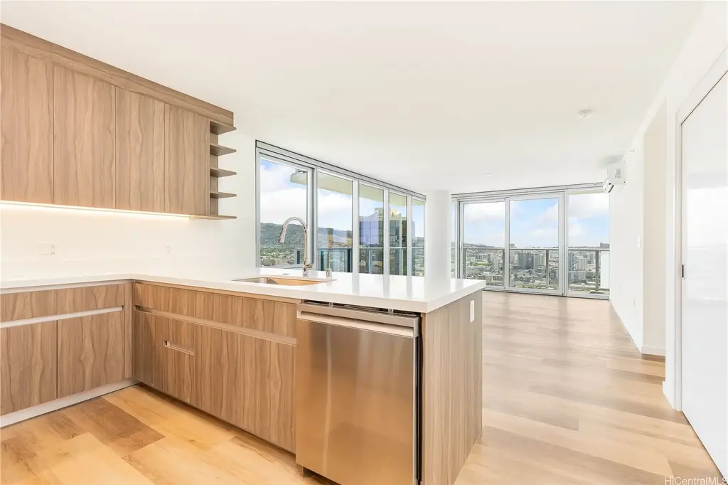 (unit #3301r) 1500 Rycroft Street, Honolulu