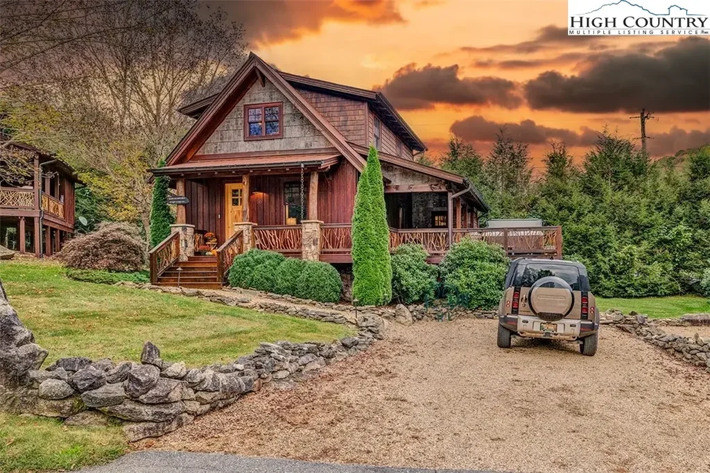 56 Eagle Cottage Lane, Banner Elk