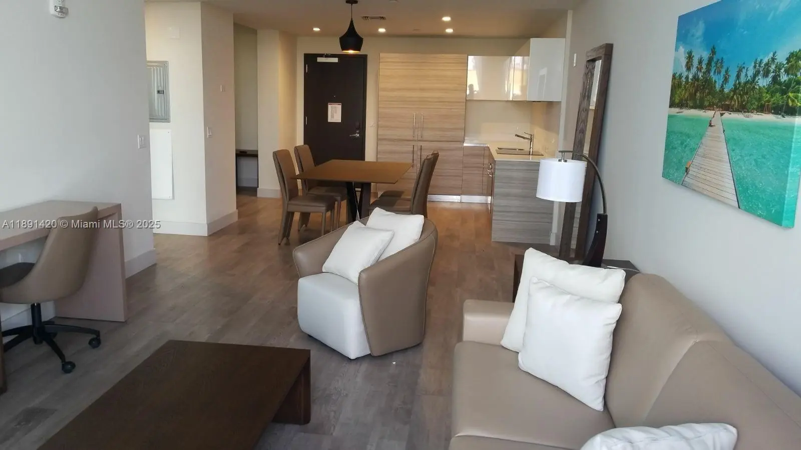 Photo of Listing #A11891420