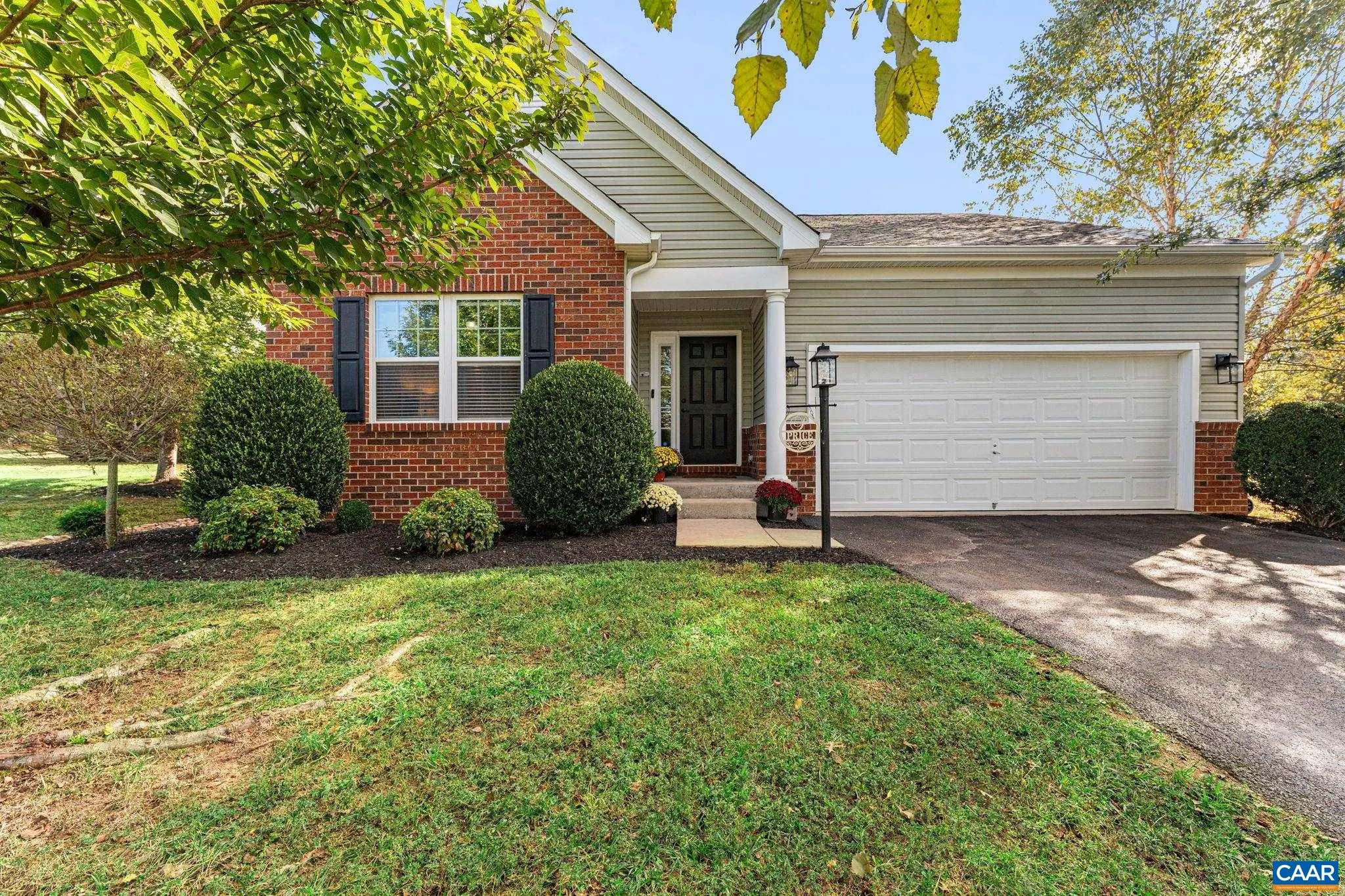 945 Justin Dr, Palmyra