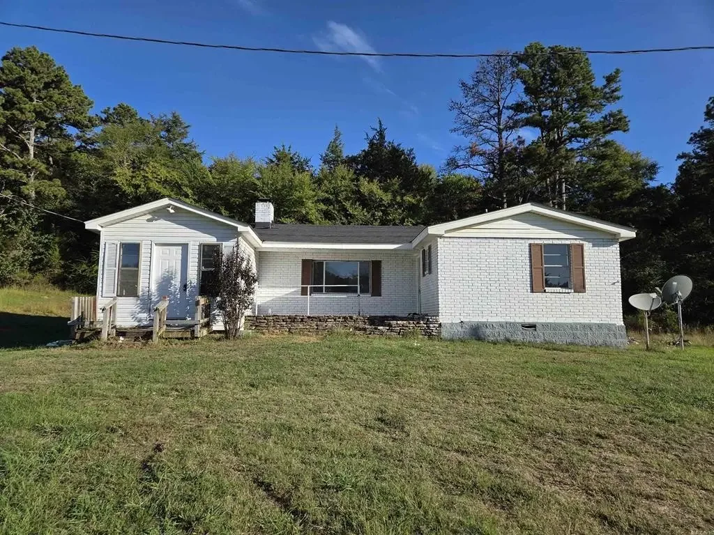 151 Private Road 3334, Clarksville