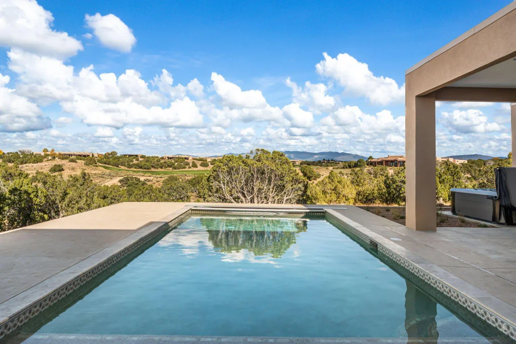 9 Tamarisk Trail, Santa Fe