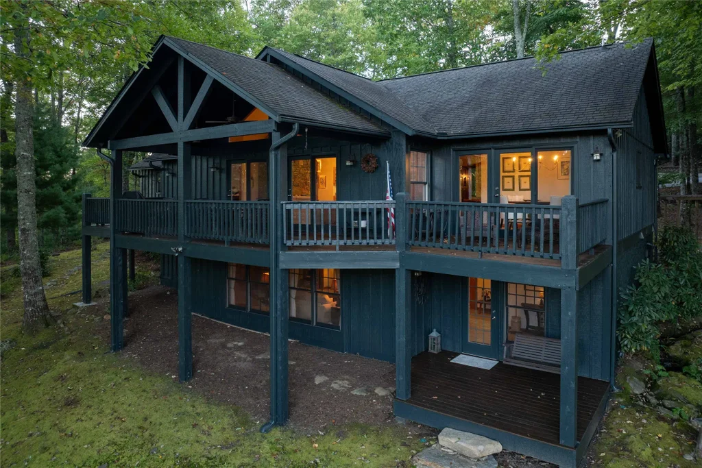 51 Clawsfoot Court, Sapphire