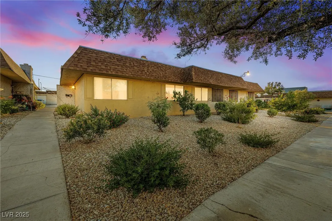 Photo of Listing #2725477