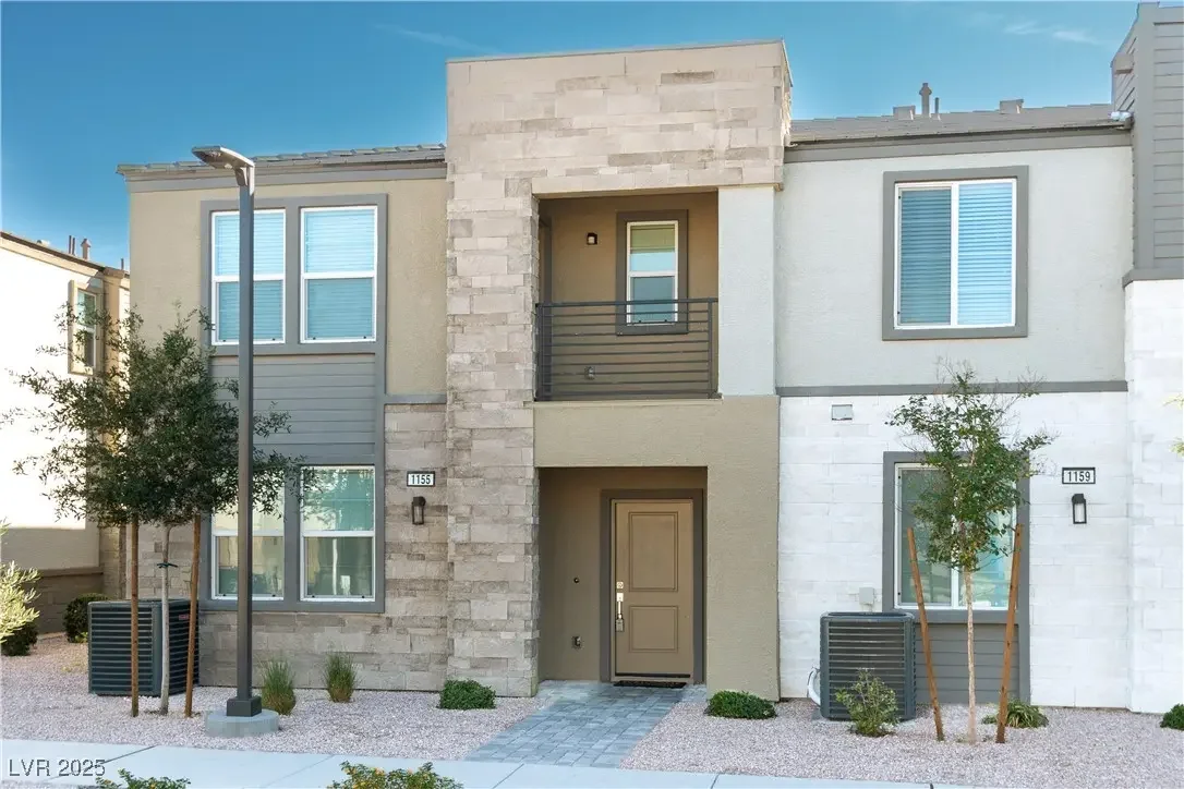 Photo of Listing #2723833