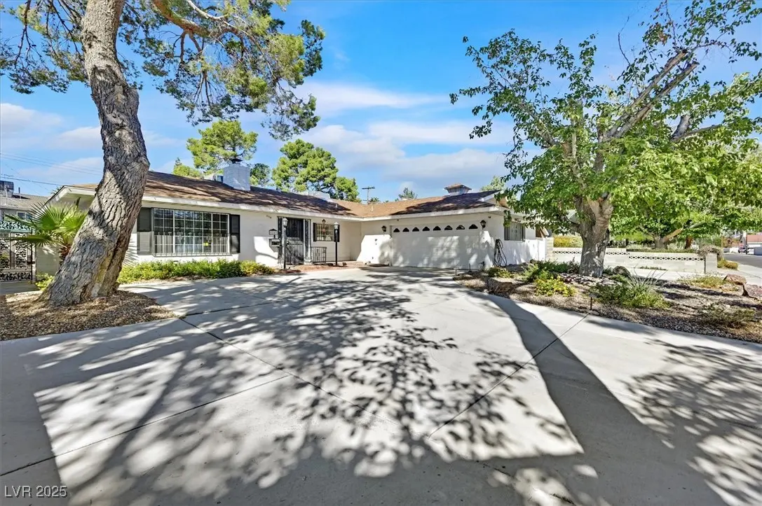 Photo of Listing #2724687