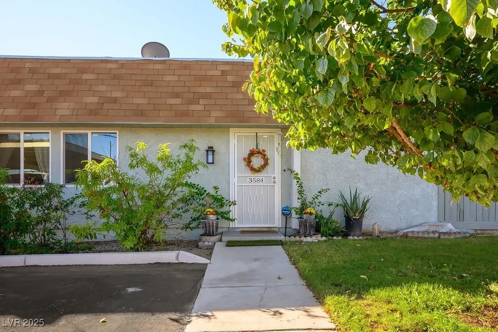 Photo of Listing #2725673