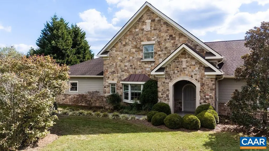 215 Rosewood Dr, Nellysford