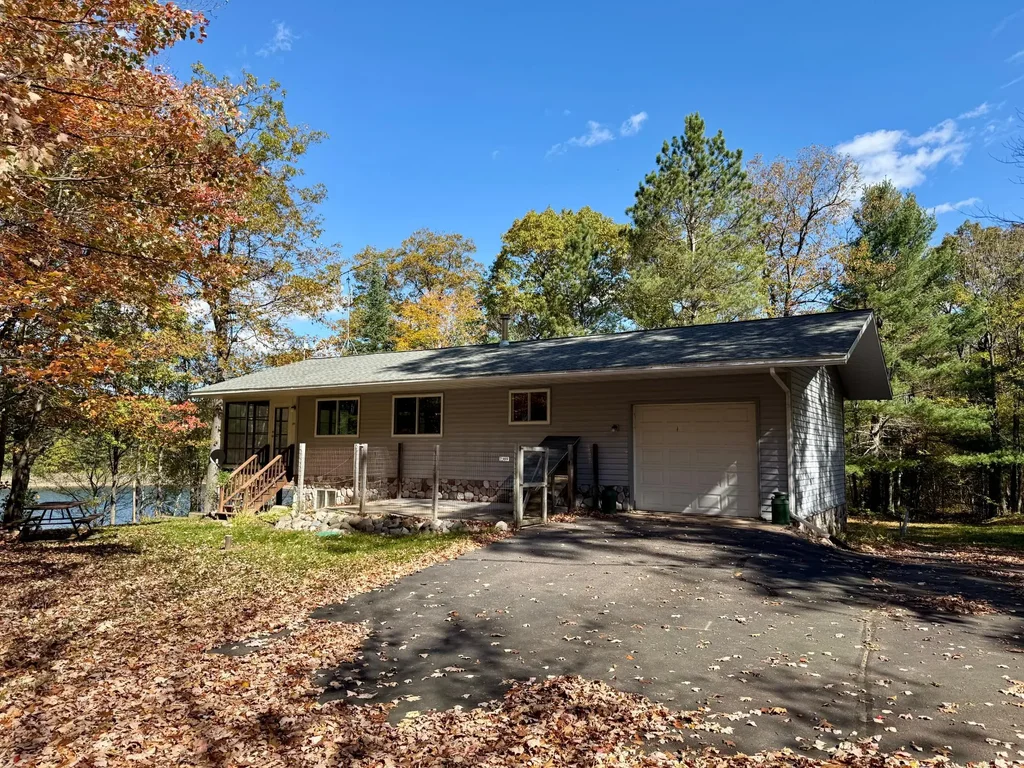2389 Southeast Bay Ln, Lac du Flambeau