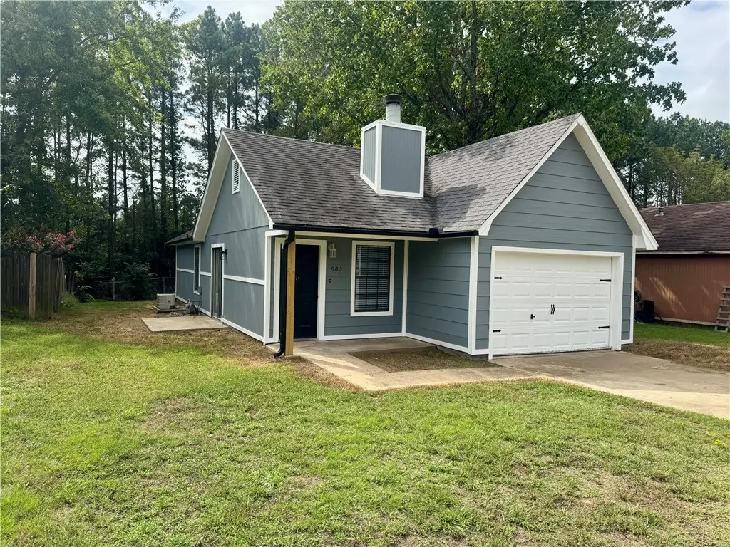 902 E 23rd Street, Russellville