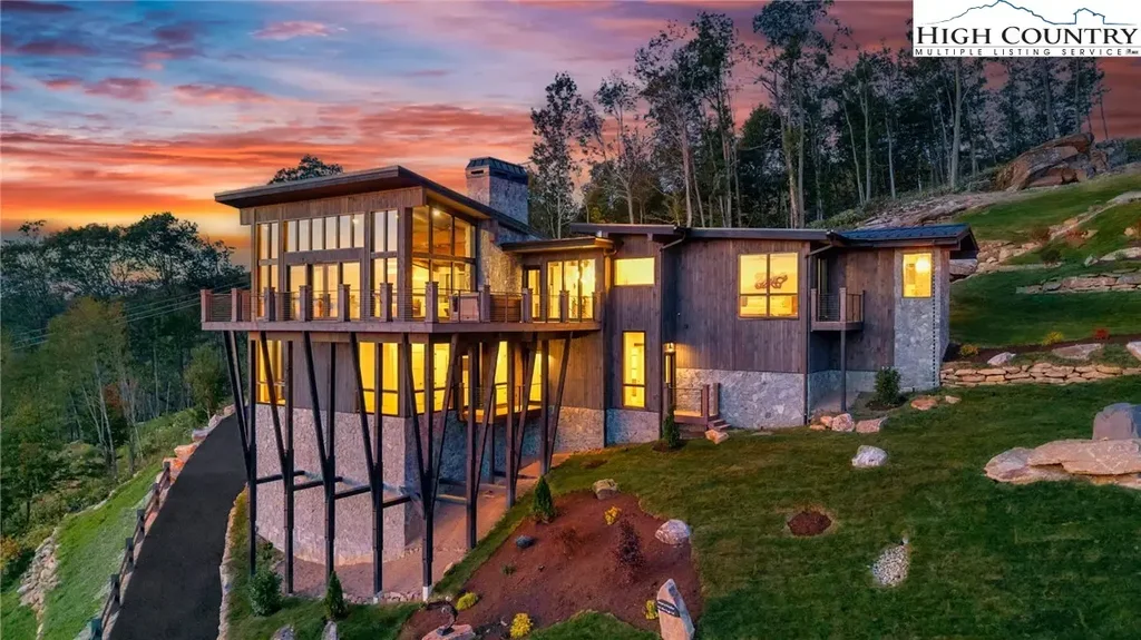 404 Silver Eagle Trail, Banner Elk