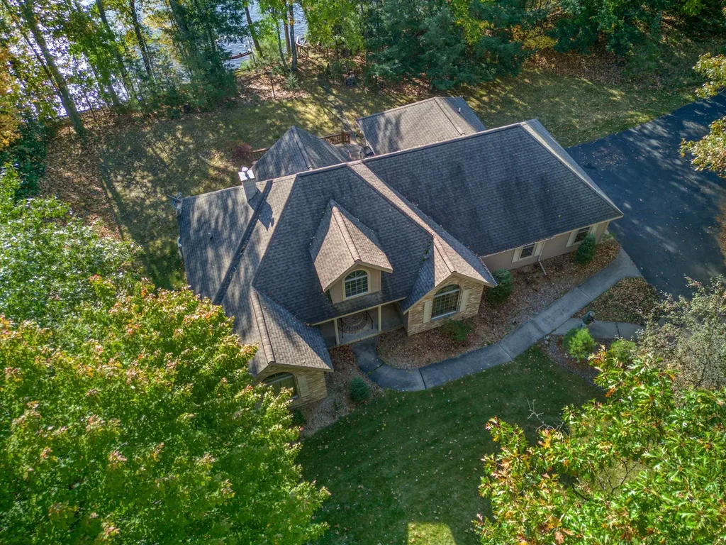 1311 Luebbing Rd, Three Lakes