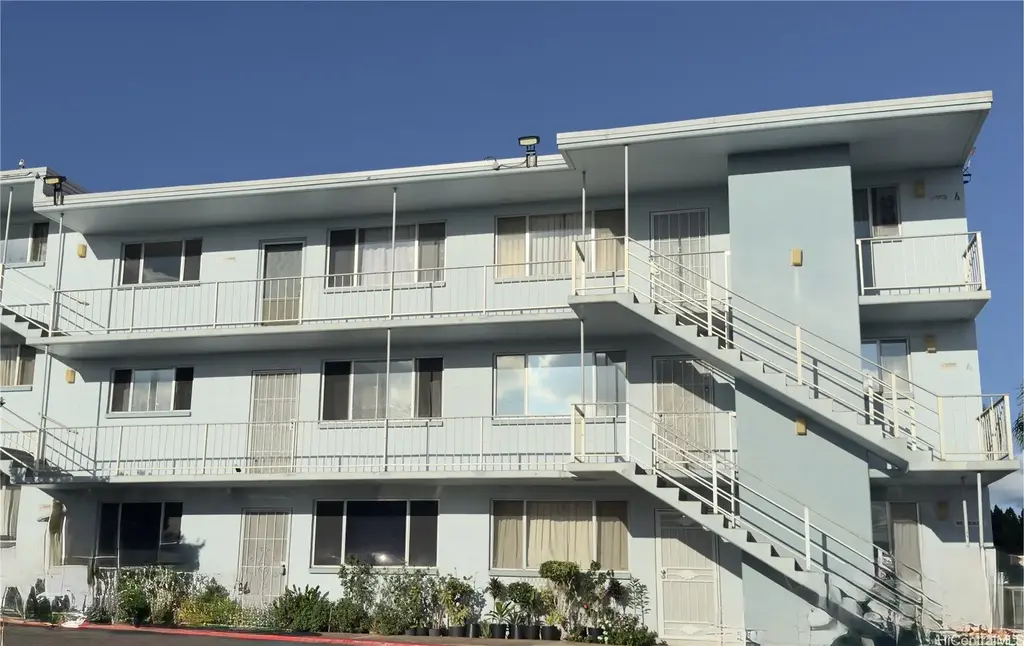 94-010 Leolua Street # A320, Waipahu
