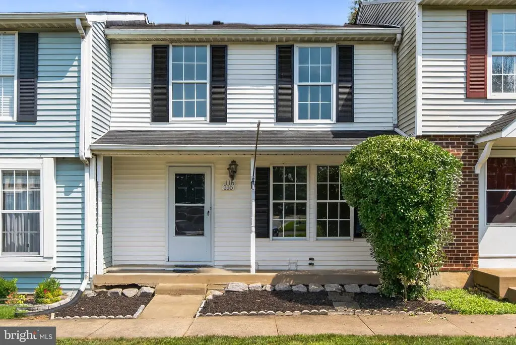 116 Oak Tree Ln, Warrenton