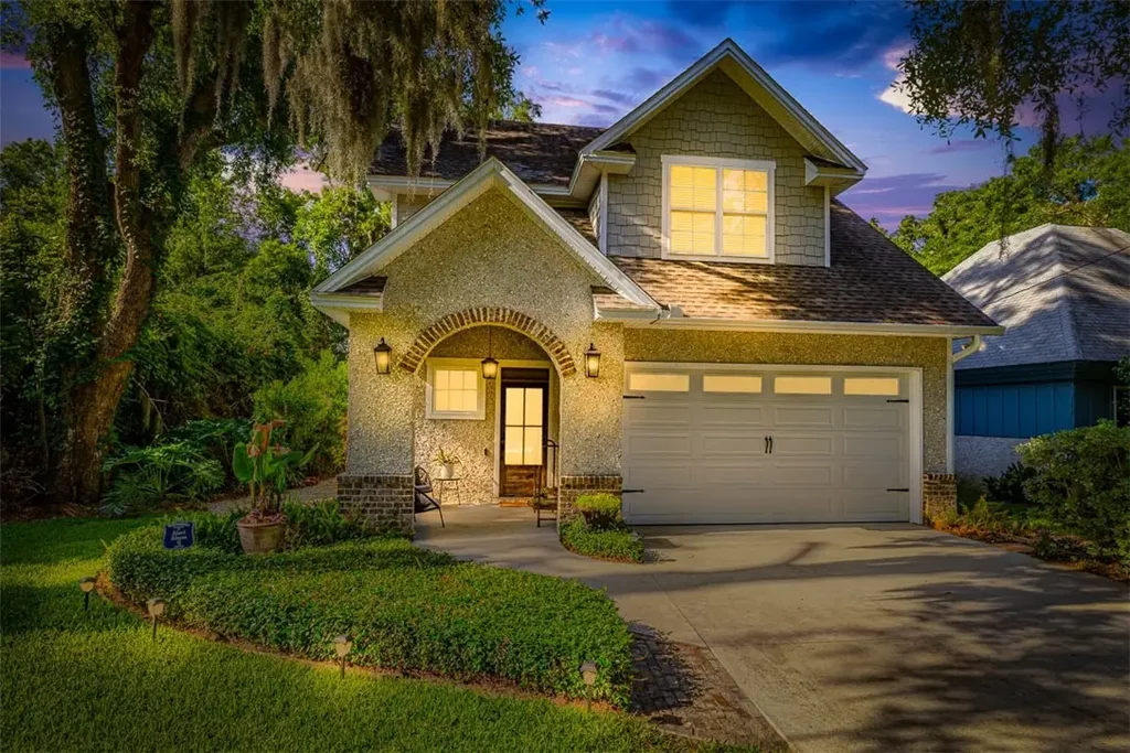 107 Reynoso Avenue, St Simons Island