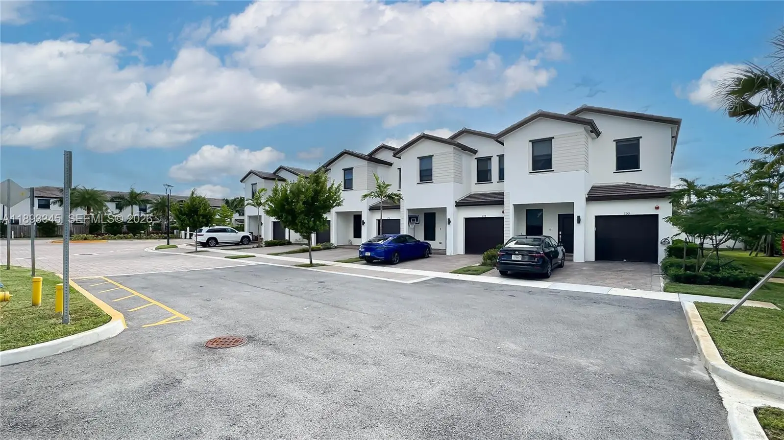 Photo of Listing #A11893345