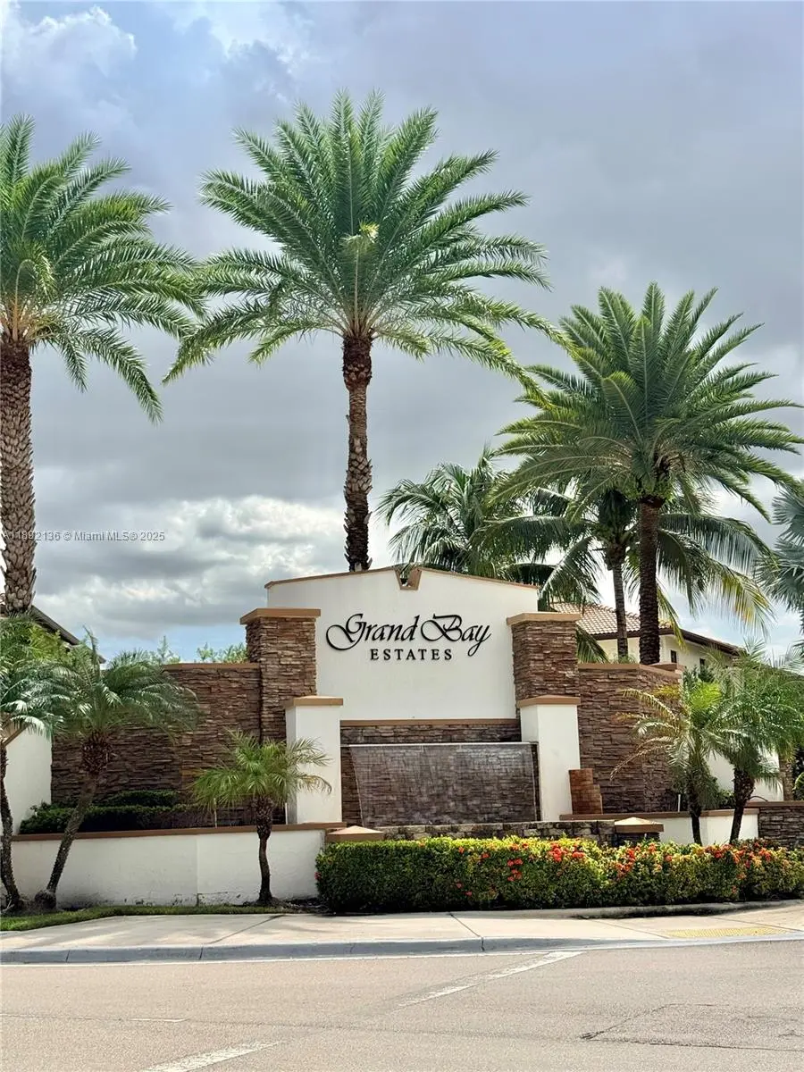 Photo of Listing #A11892136