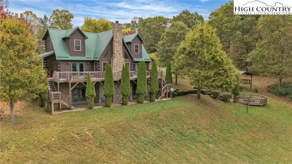 496 Fraser Creek Road, Grassy Creek