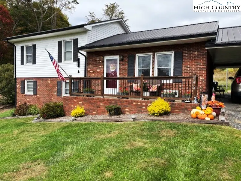 242 Knollview Drive, Jefferson