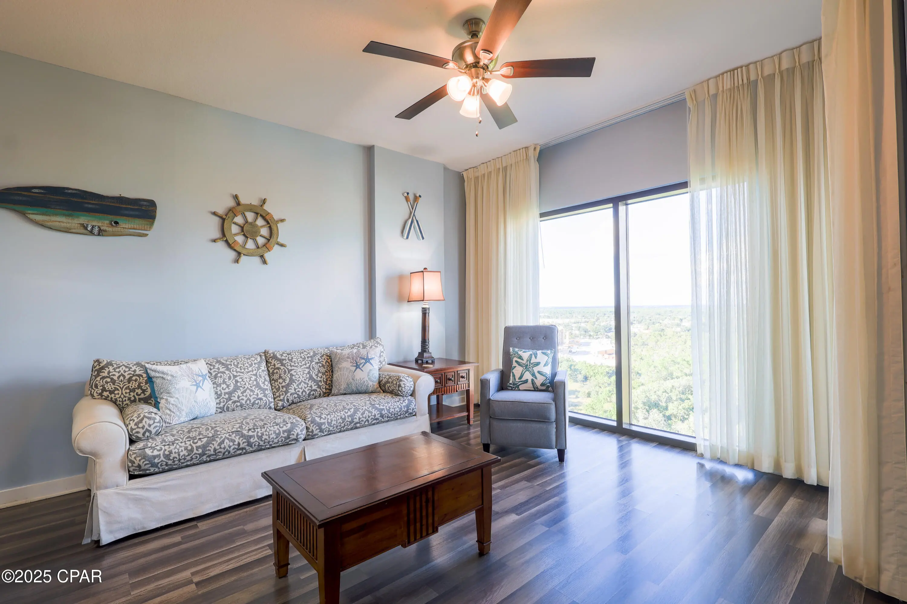 Photo of Listing #780195