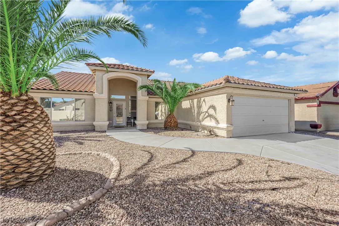 Photo of Listing #2725835