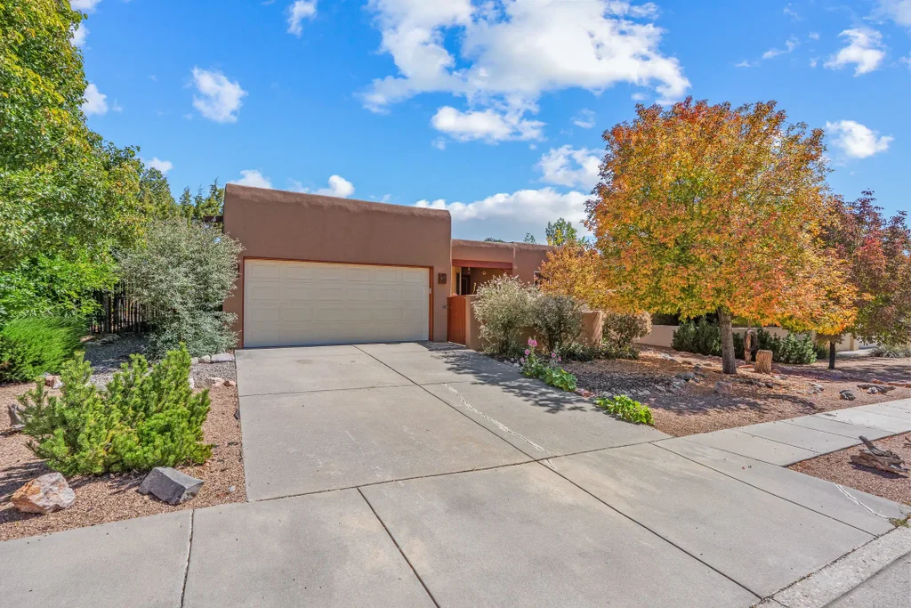 2305 Brother Abdon Way, Santa Fe