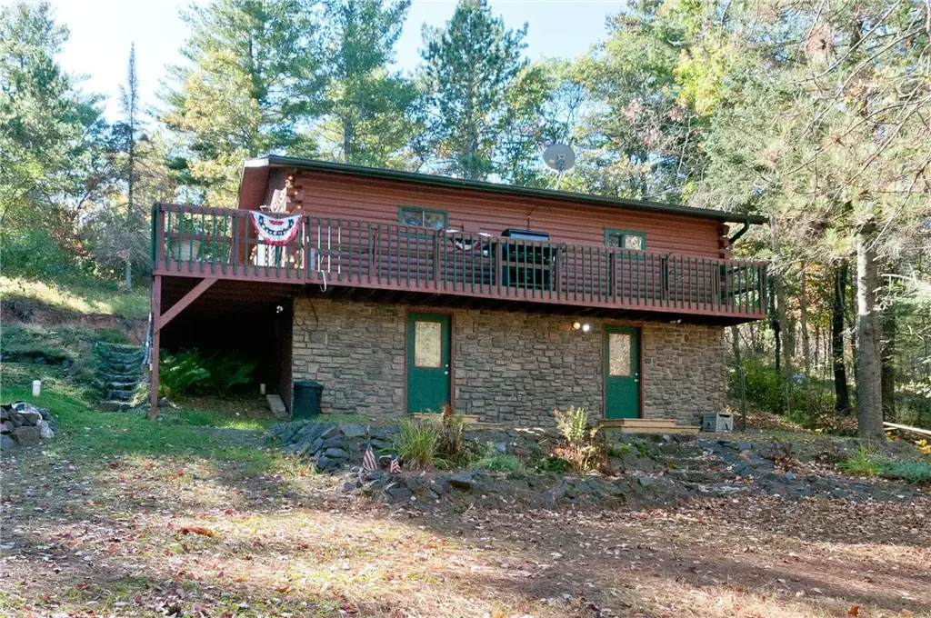 8002 E County Road Y, Gordon