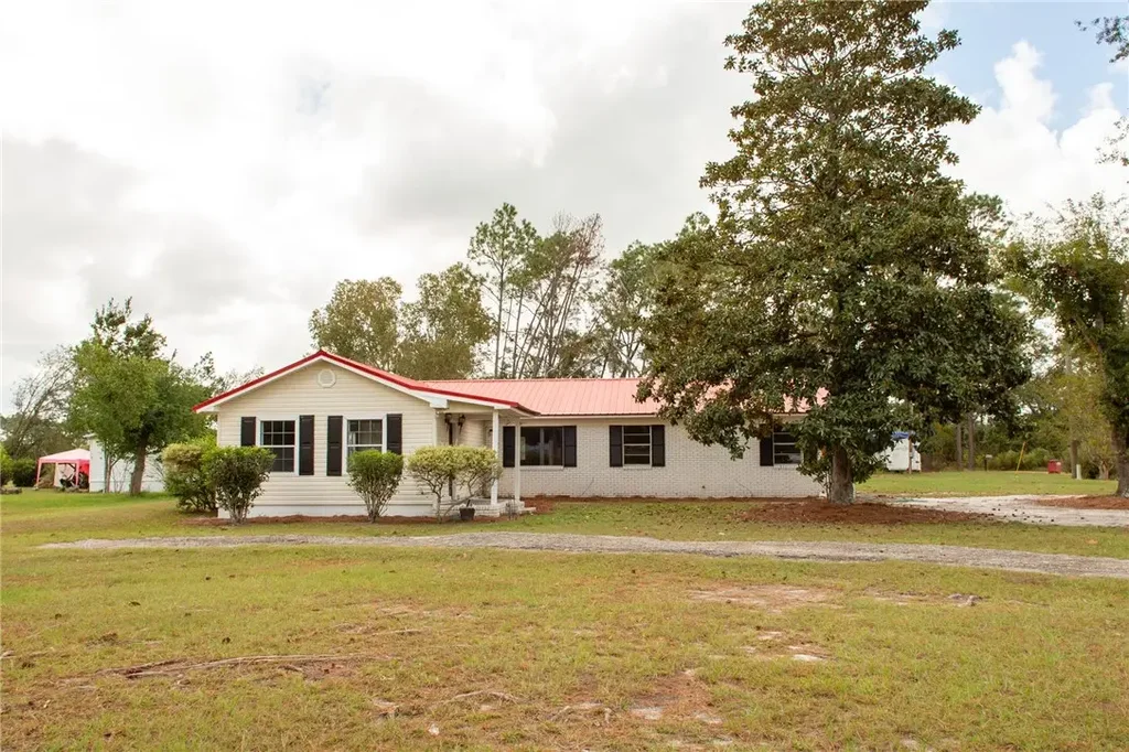 1608 W 4th Street, Alma