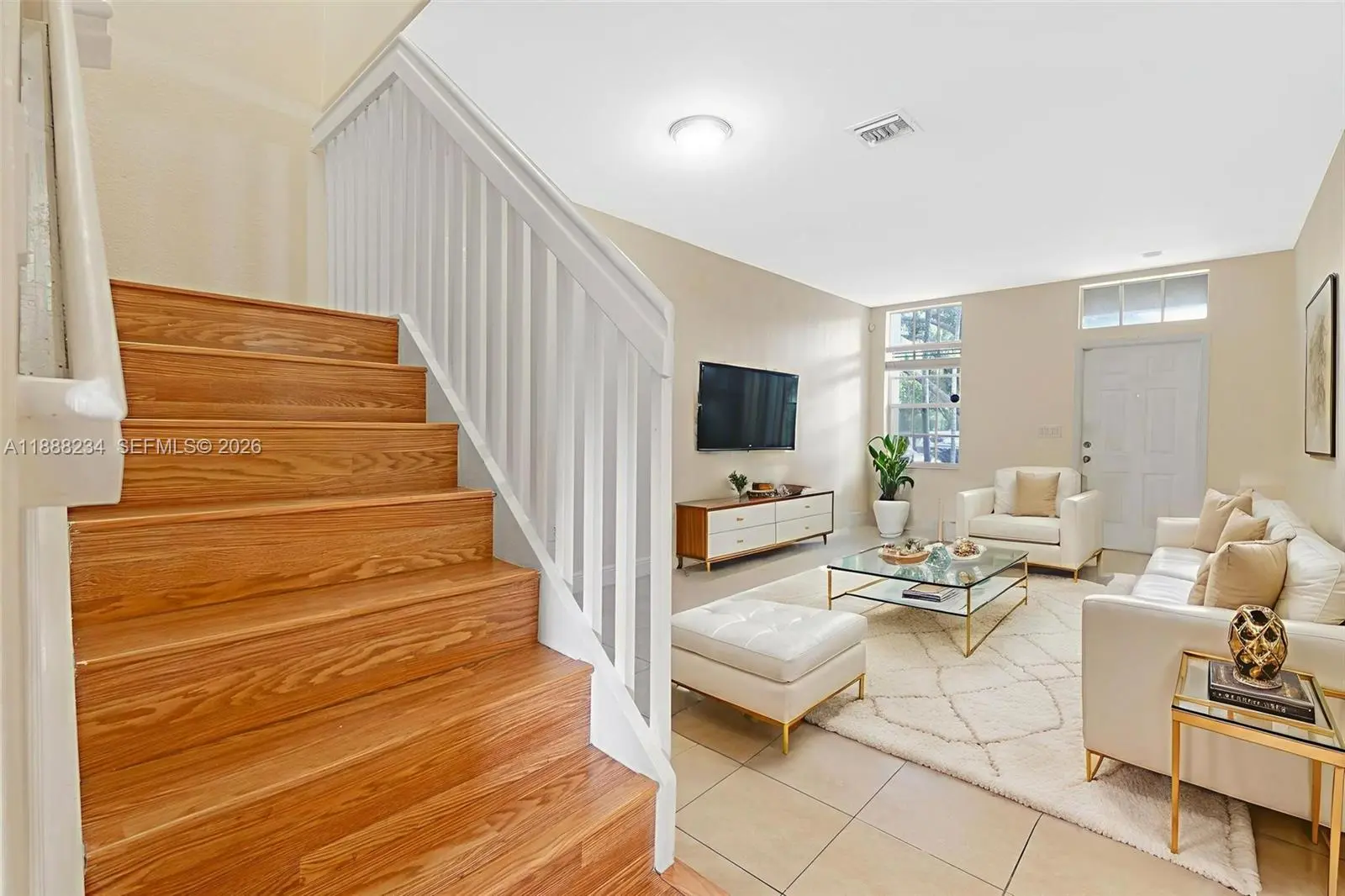 Photo of Listing #A11888234