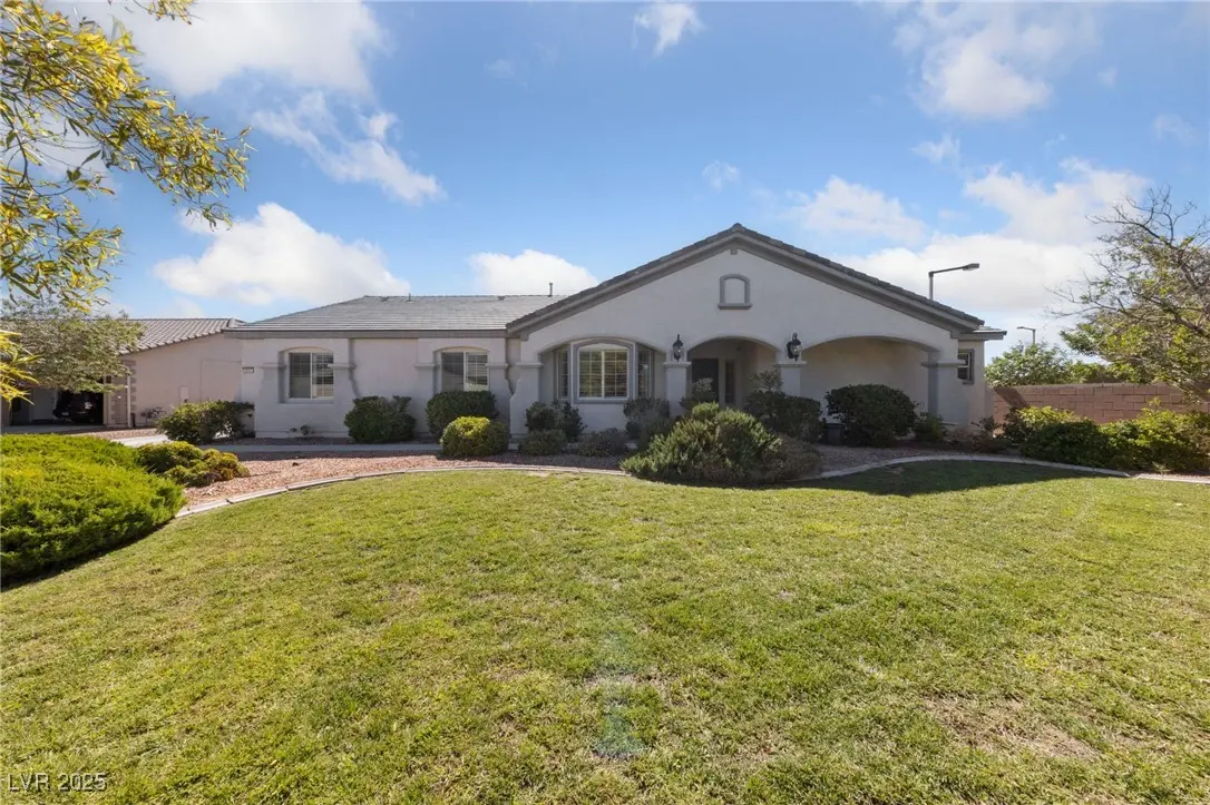 Photo of Listing #2725465