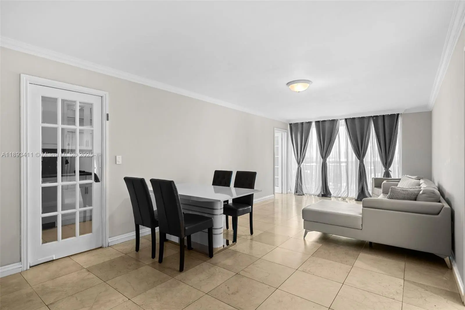 Photo of Listing #A11893411