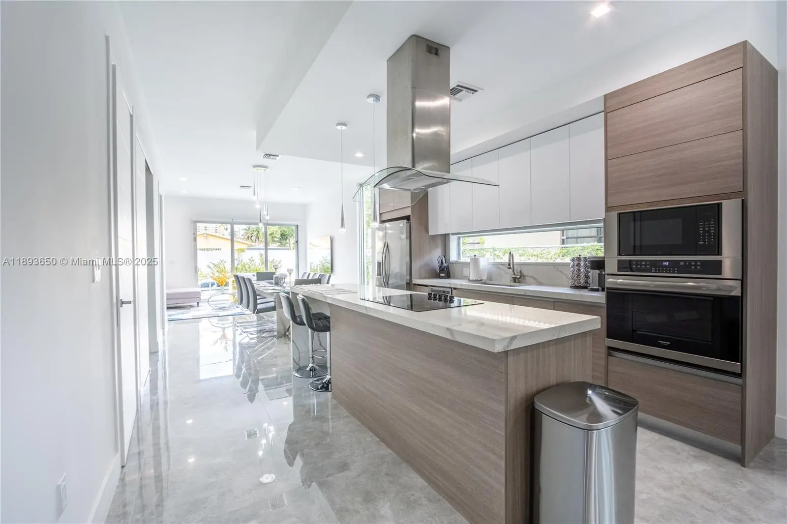 Photo of Listing #A11893650