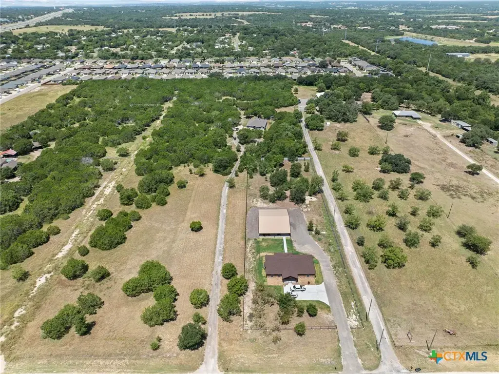 614 S Wheat Road, Belton