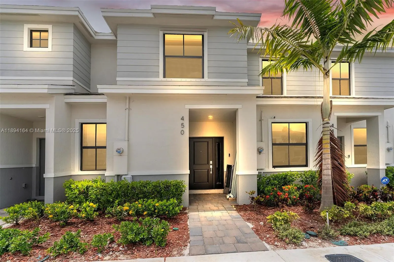 Photo of Listing #A11894164