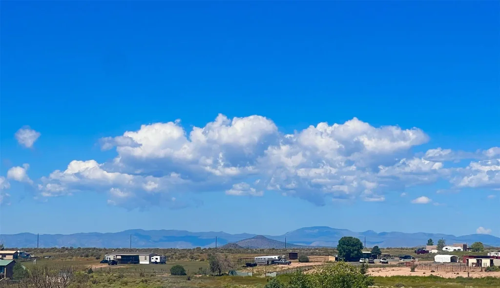 12 Calle Manzano, Santa Fe