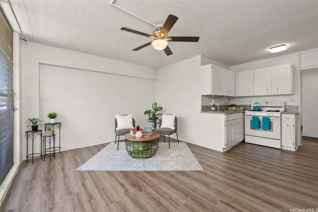 712 Kamuela Avenue # 303, Honolulu