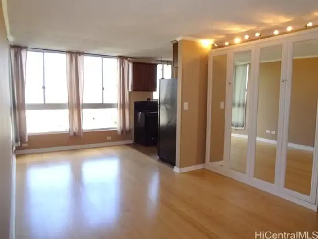 2740 Kuilei Street # 704, Honolulu