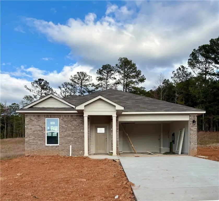 2941 Edith Ann Ln, Opelika