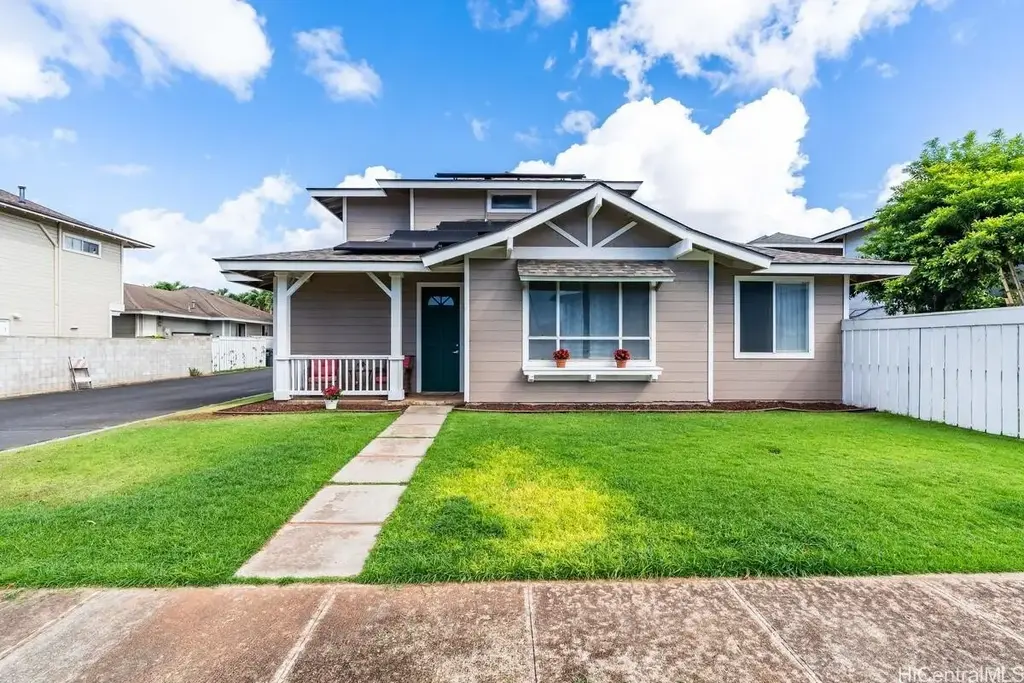 91-1002 Hawea Street, Kapolei