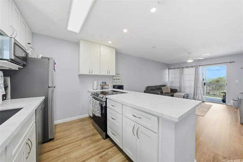 92-1021 Nou Street # 7103, Kapolei