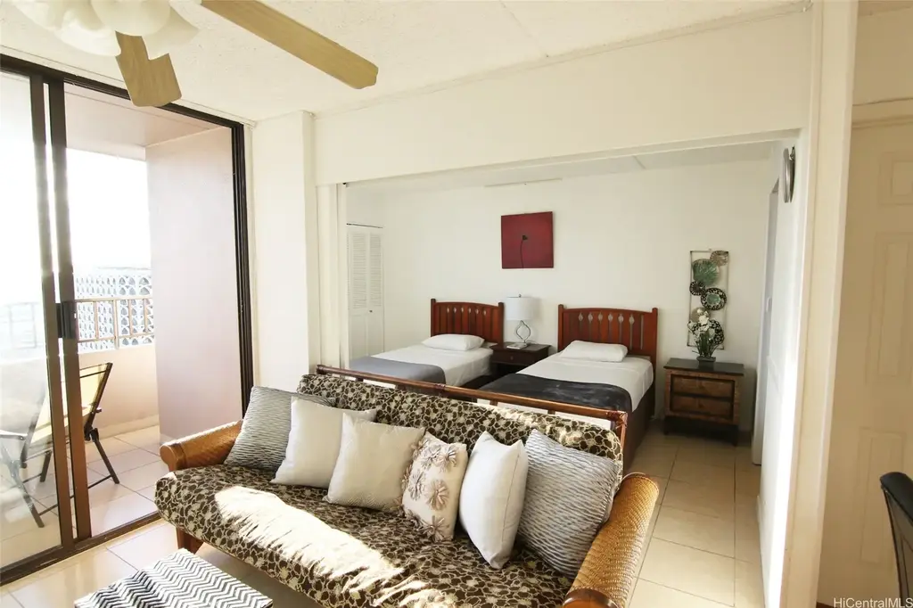 2240 Kuhio Avenue # 2011, Honolulu