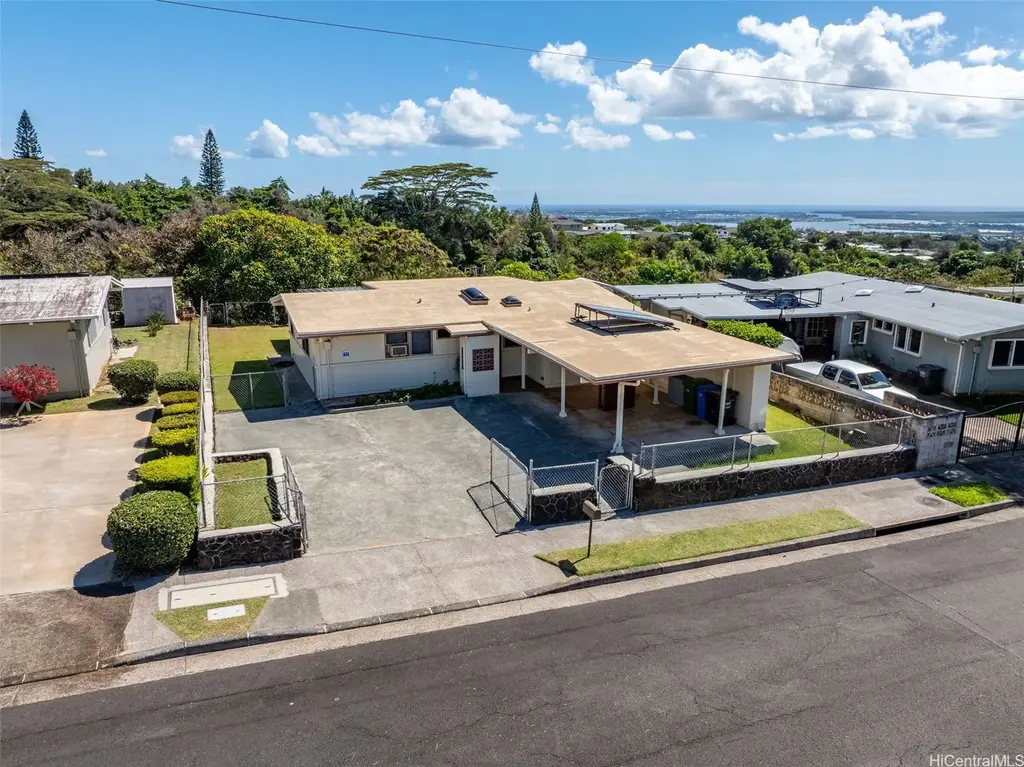2217 Apoepoe Street, Pearl City