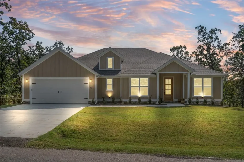 13 Berkshire Drive, Bella Vista