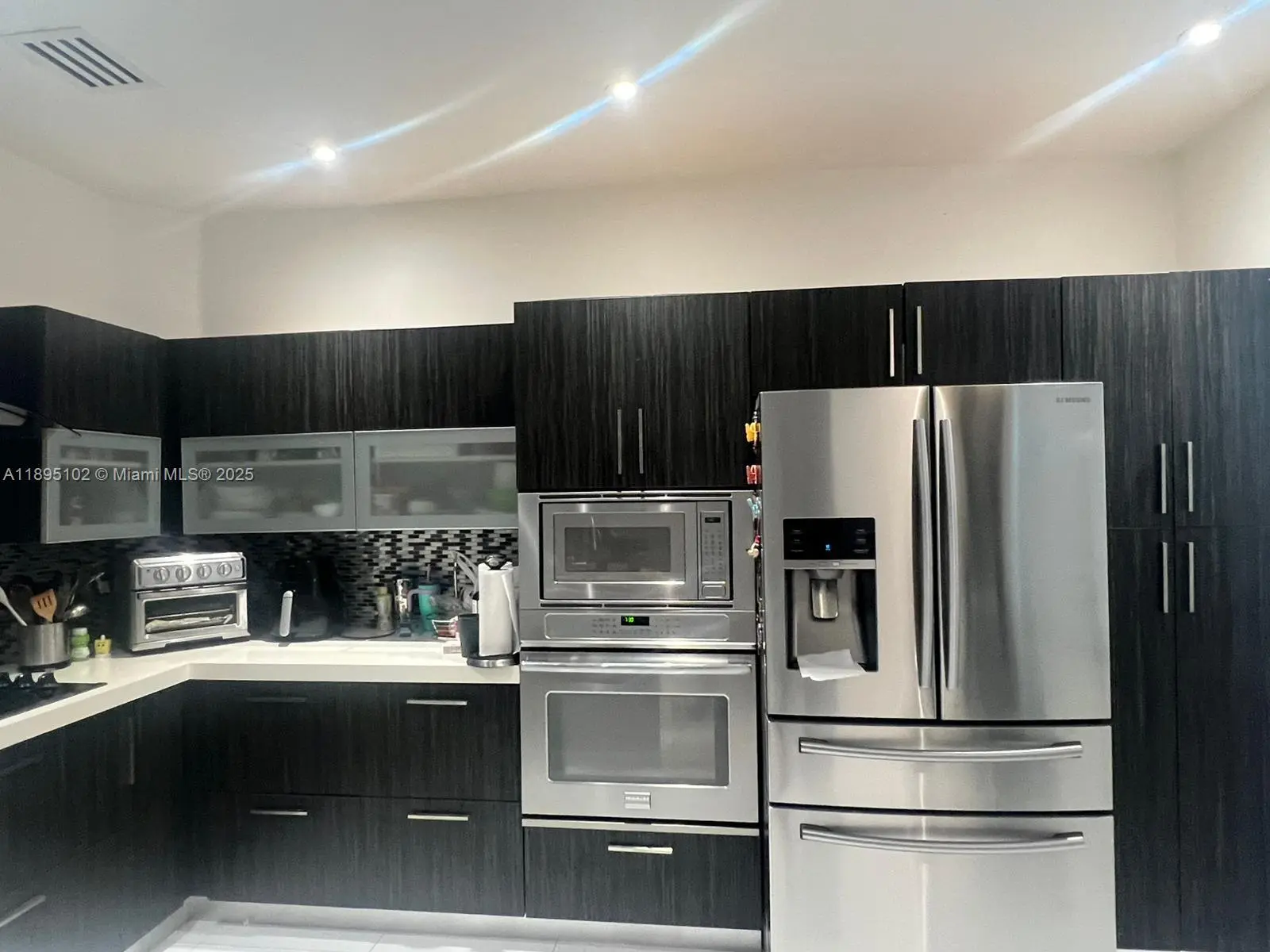 Photo of Listing #A11895102