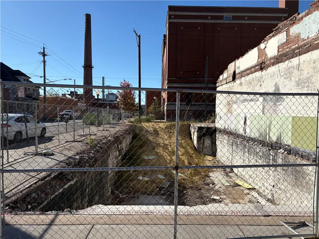 244 Main Street E, Menomonie