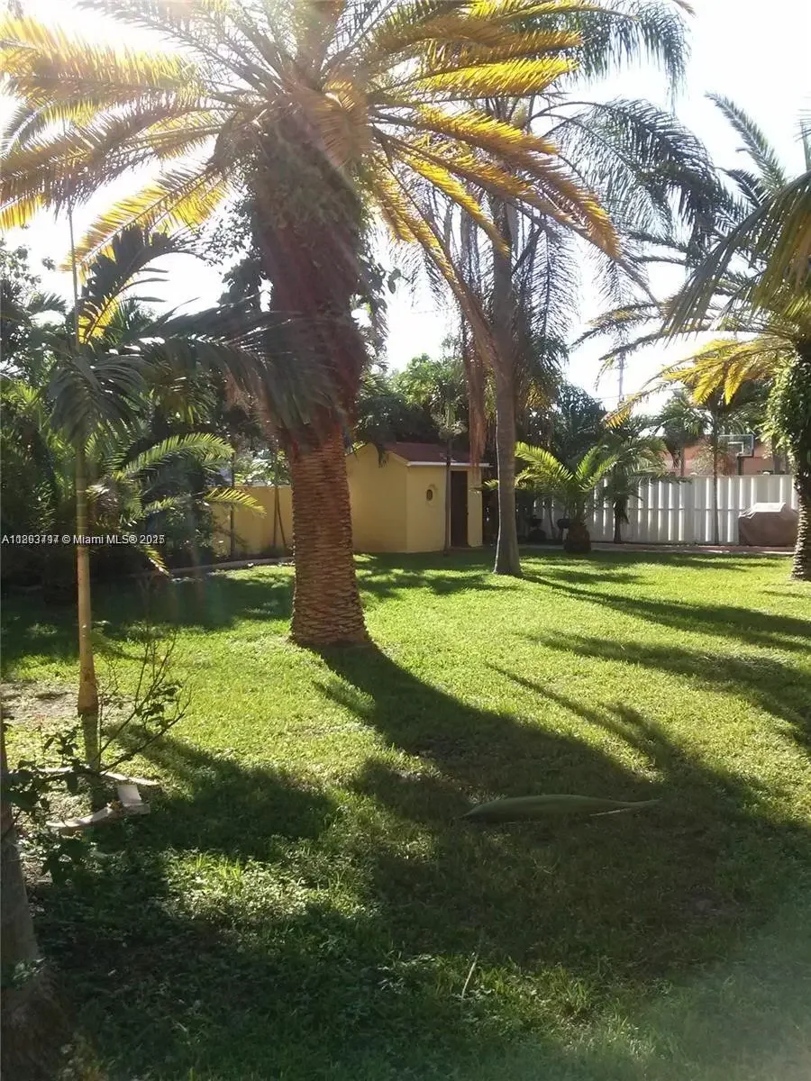 Photo of Listing #A11893717