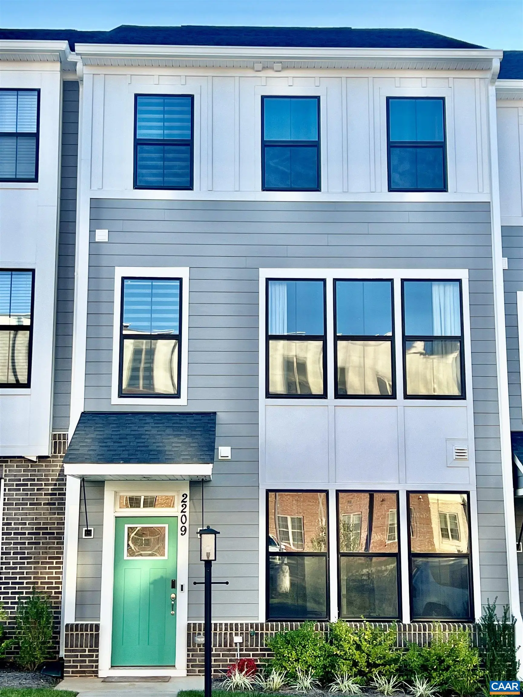 2209 Swallowtail Ln, Charlottesville