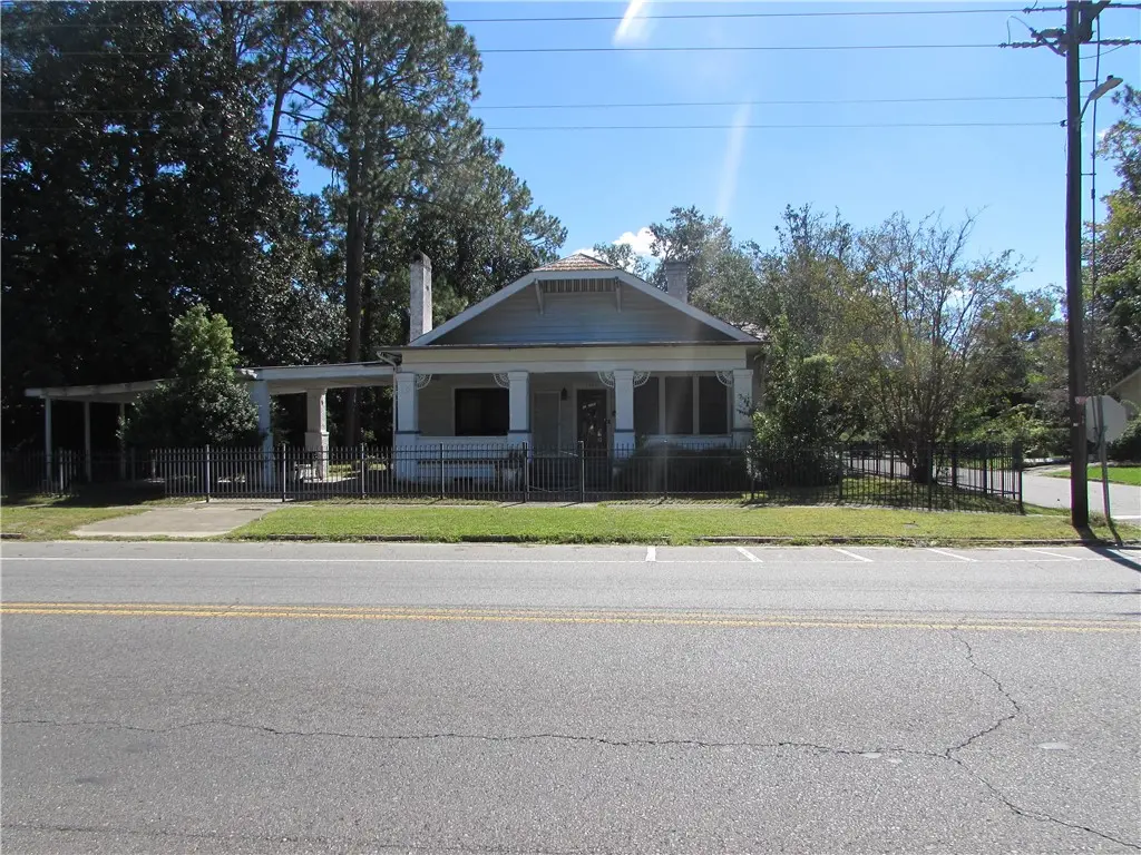1003 Carswell Avenue, Waycross