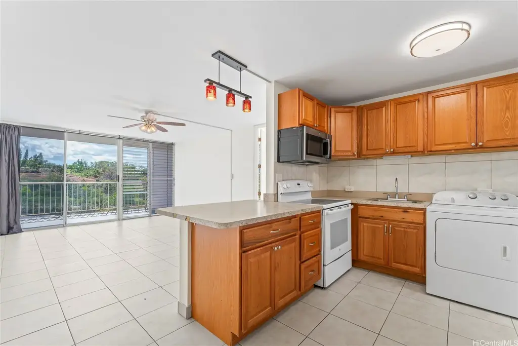 95-20 Waihonu Street # C601, Mililani